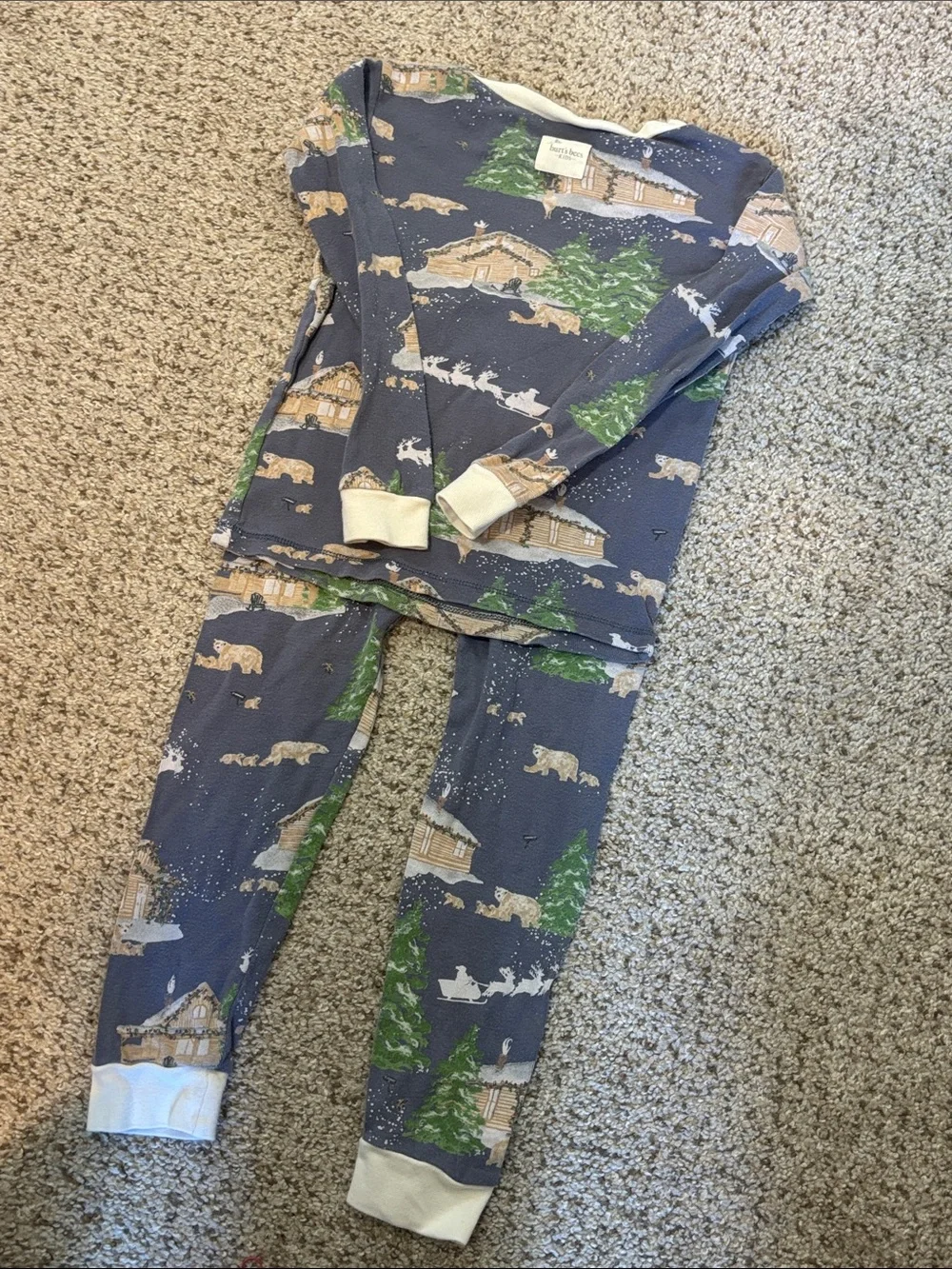 Burt’s Bees 100% Organic Cotton Two Piece Pajama Set Size 5T Winter Print